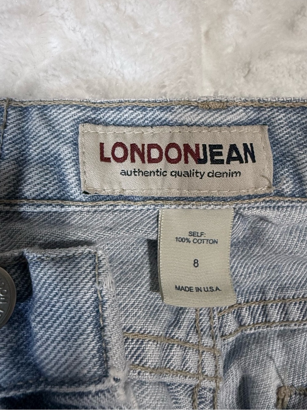 LONDONJEAN Light Blue Cropped Jeans with Patterned Hem - Gently Used -Size 8 - Picture 6 of 12